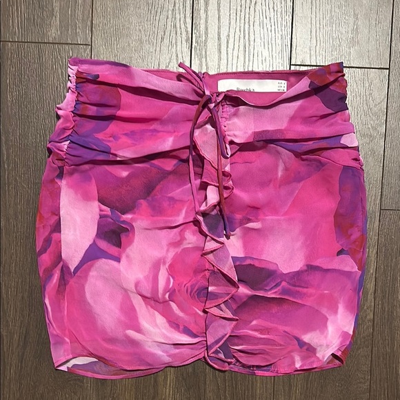 Bershka pink/purple rouched mini skirt - Picture 1 of 3